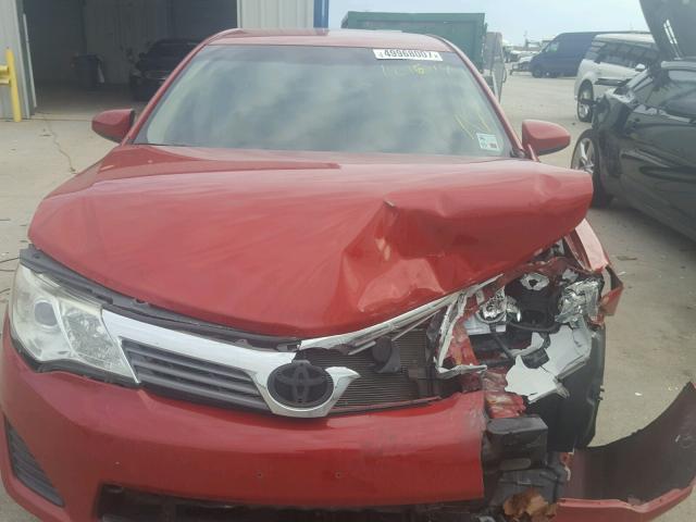 4T4BF1FK2CR159283 - 2012 TOYOTA CAMRY BASE RED photo 7