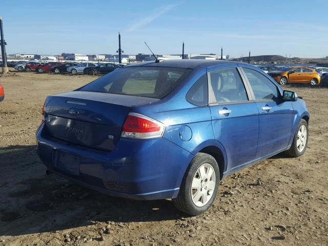 1FAHP34N28W262350 - 2008 FORD FOCUS S/SE BLUE photo 4