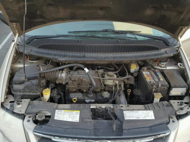 2C8GP64L95R172847 - 2005 CHRYSLER TOWN & COU GOLD photo 7