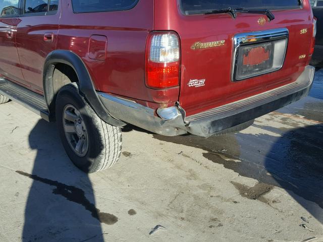 JT3GN86R120238628 - 2002 TOYOTA 4RUNNER SR RED photo 9