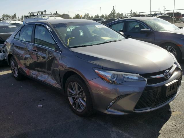 4T1BF1FK1HU802983 - 2017 TOYOTA CAMRY LE ნაცრისფერი ფოტო 1