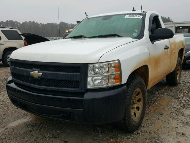 1GCEC14X48Z238872 - 2008 CHEVROLET SILVERADO WHITE photo 2