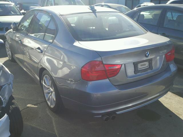 WBAPH7C55BA801427 - 2011 BMW 328 I GRAY photo 3