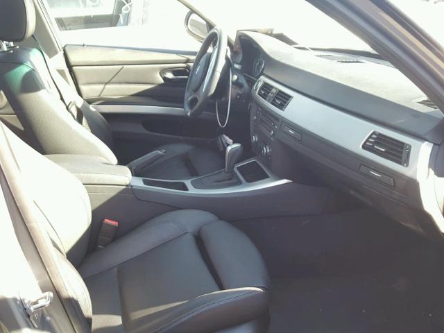 WBAPH7C55BA801427 - 2011 BMW 328 I GRAY photo 5