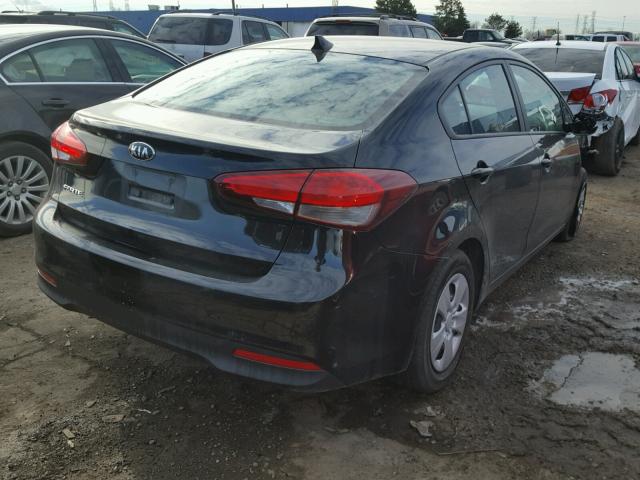 3KPFK4A73HE125536 - 2017 KIA FORTE LX BLACK photo 4