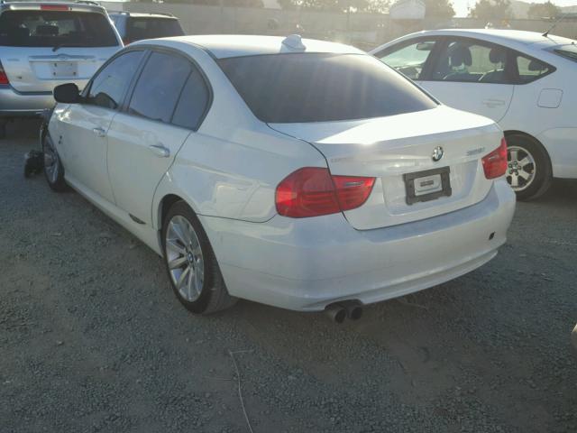 WBAPH5G51BNM76220 - 2011 BMW 328 I SULE WHITE photo 3