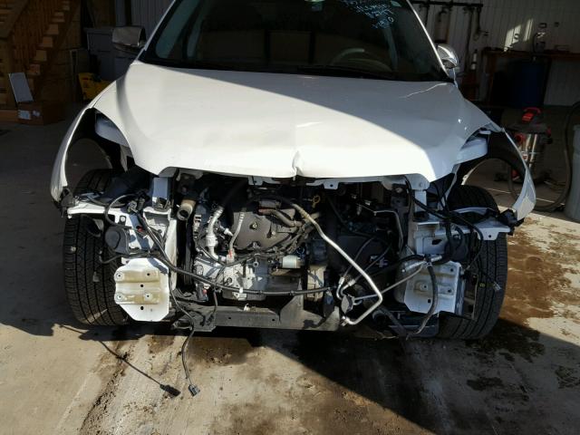 2GNFLGEK5G6143054 - 2016 CHEVROLET EQUINOX LT WHITE photo 9