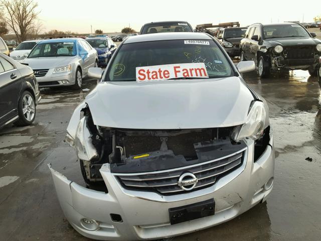 1N4AL2AP6CN563389 - 2012 NISSAN ALTIMA BAS SILVER photo 9