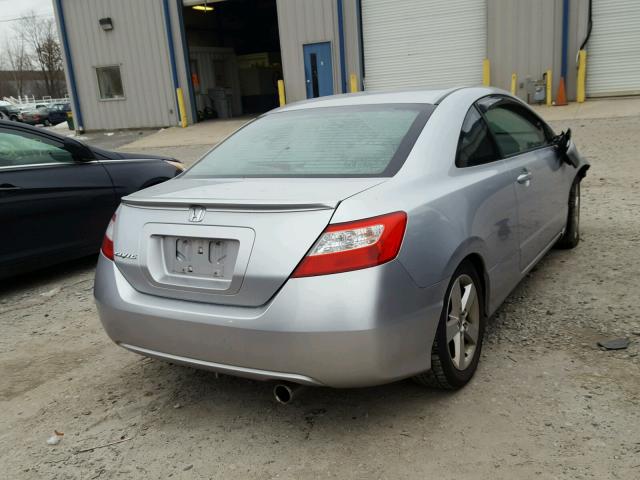 2HGFG12888H513021 - 2008 HONDA CIVIC EX 银色 照片 4