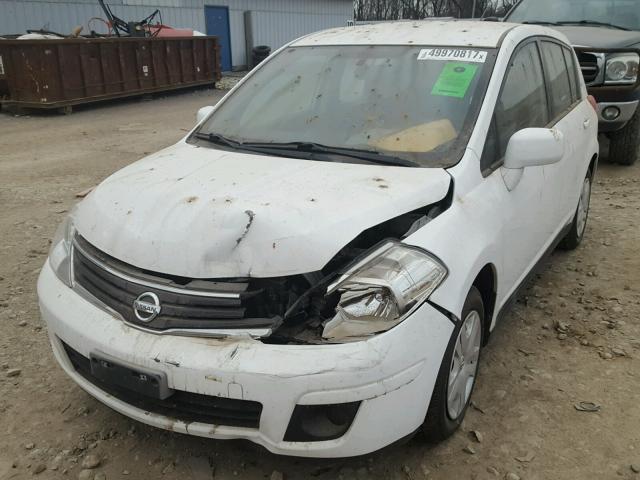 3N1BC1CP2BL376559 - 2011 NISSAN VERSA S WHITE photo 2