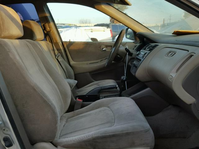 JHMCG6656XC006018 - 1999 HONDA ACCORD LX SILVER photo 5