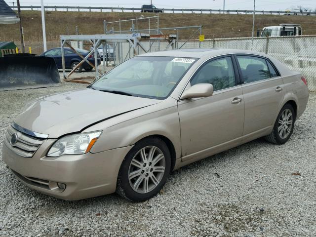 4T1BK36B05U055430 - 2005 TOYOTA AVALON XL Қоңыр фото 2