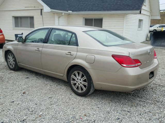 4T1BK36B05U055430 - 2005 TOYOTA AVALON XL TAN photo 3