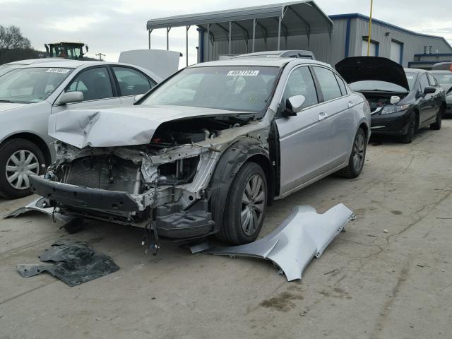 1HGCP3F87CA021869 - 2012 HONDA ACCORD EXL SILVER photo 2