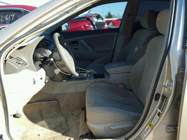 4T1BE46K59U295625 - 2009 TOYOTA CAMRY BASE GOLD photo 5