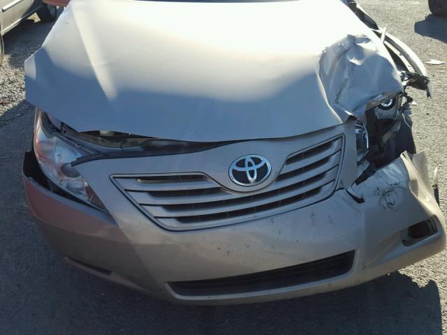 4T1BE46K59U295625 - 2009 TOYOTA CAMRY BASE GOLD photo 7