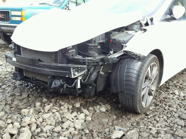 5NPDH4AE2FH612580 - 2015 HYUNDAI ELANTRA SE WHITE photo 9