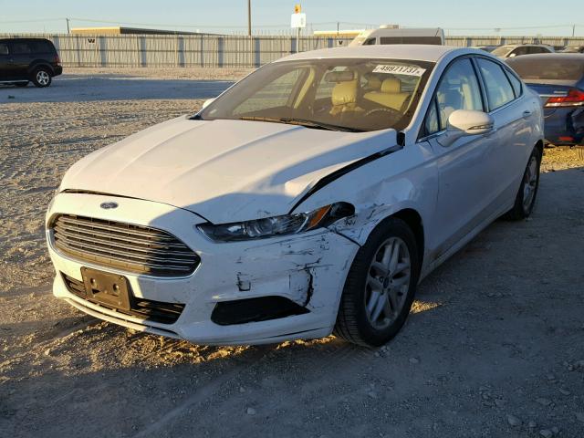 3FA6P0HD0ER365823 - 2014 FORD FUSION SE WHITE photo 2