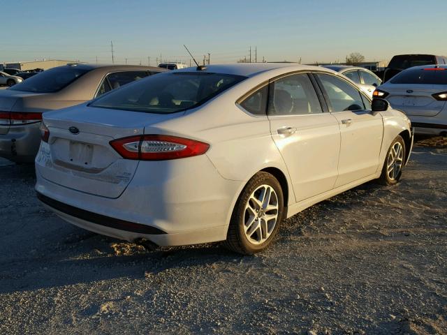 3FA6P0HD0ER365823 - 2014 FORD FUSION SE WHITE photo 4