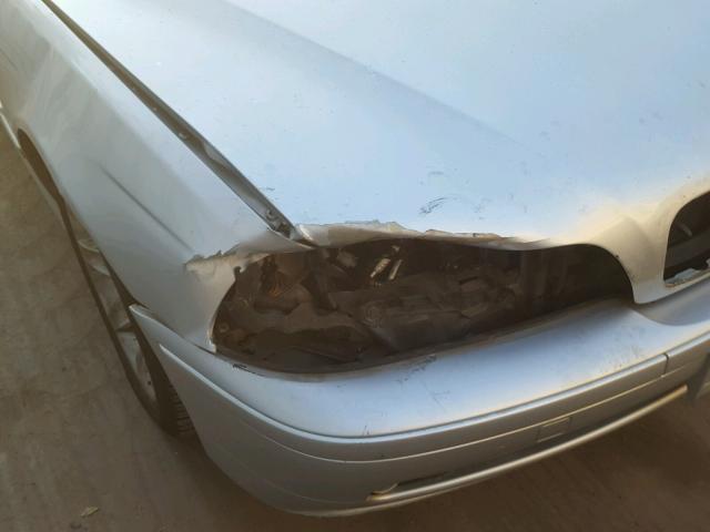 WBADT43422GY40366 - 2002 BMW 525 I AUTO SILVER photo 9