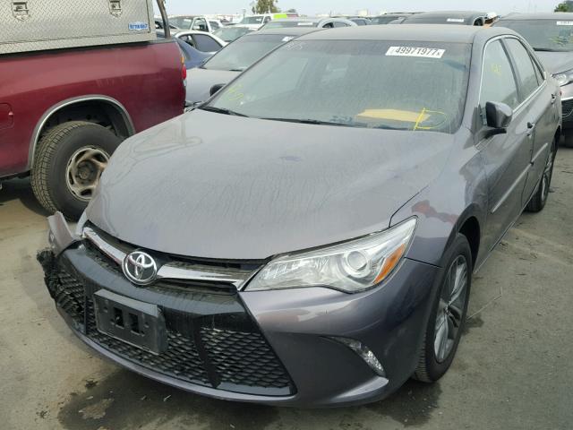 4T1BF1FK3GU208930 - 2016 TOYOTA CAMRY LE GRAY photo 2