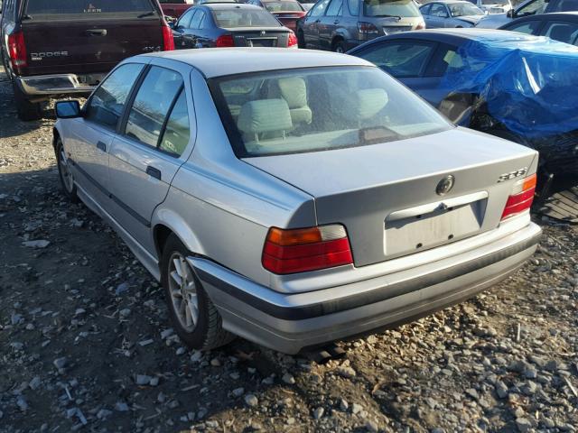 WBACD432XWAV63918 - 1998 BMW 328 I AUTO SILVER photo 3