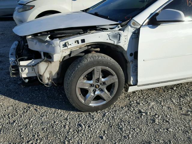 1G1ZC5EB1AF275583 - 2010 CHEVROLET MALIBU 1LT WHITE photo 9