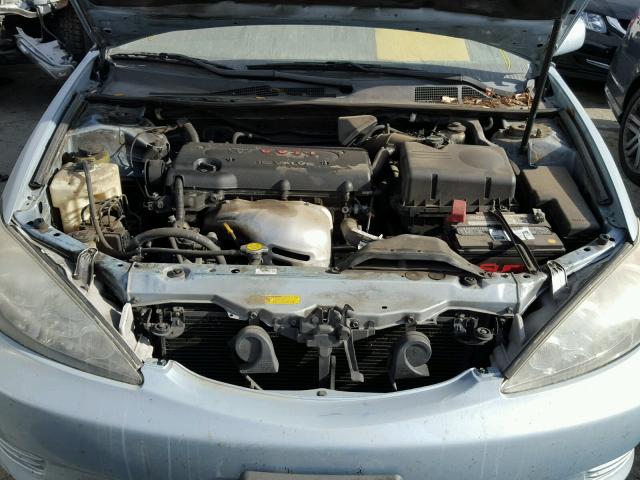 4T1BE32K75U540354 - 2005 TOYOTA CAMRY LE BLUE photo 7