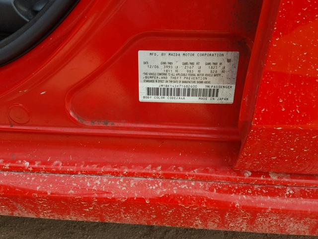 JM1BK143X71682600 - 2007 MAZDA 3 HATCHBAC RED photo 10