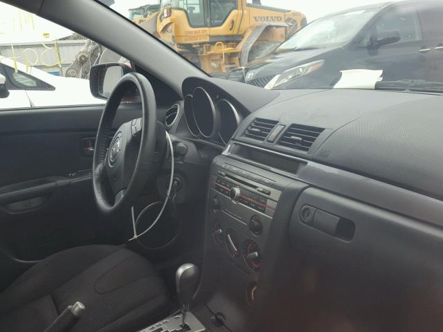 JM1BK143X71682600 - 2007 MAZDA 3 HATCHBAC RED photo 5