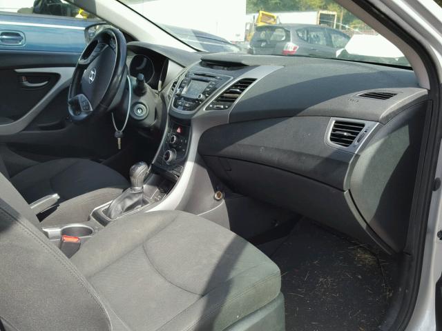 KMHDH4AE6FU298806 - 2015 HYUNDAI ELANTRA SE SILVER photo 5