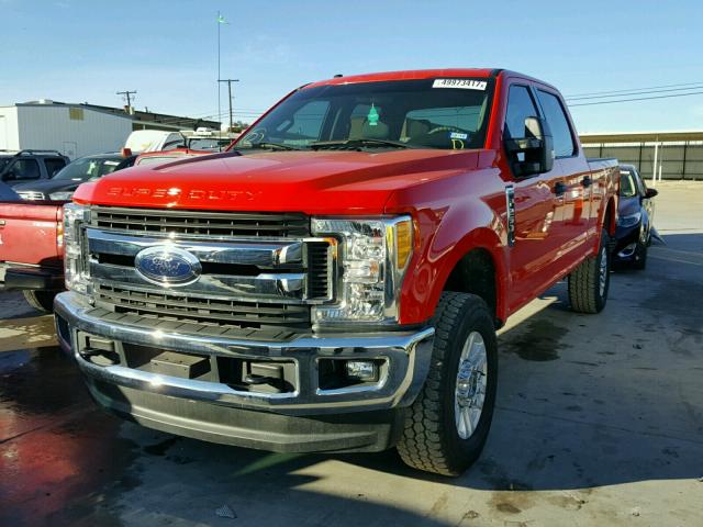 1FT7W2B69HEB28178 - 2017 FORD F250 SUPER RED photo 2