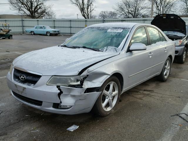 5NPEU46F87H275819 - 2007 HYUNDAI SONATA SE SILVER photo 2