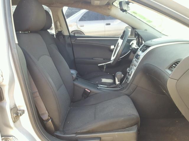 1G1ZC5E1XBF102458 - 2011 CHEVROLET MALIBU 1LT 银色 照片 5