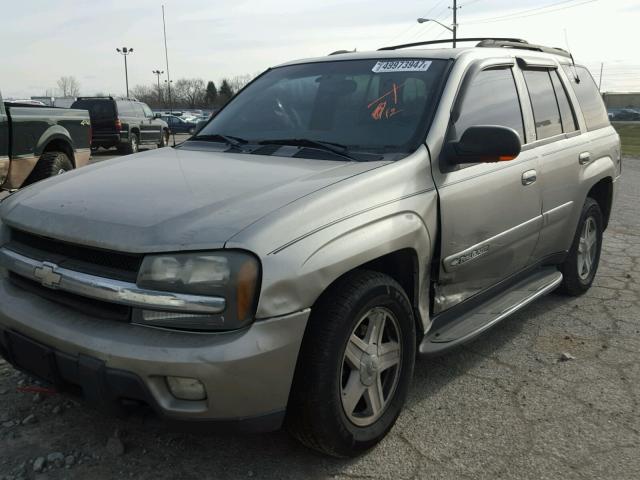 1GNDT13SX22160185 - 2002 CHEVROLET TRAILBLAZE SILVER photo 2