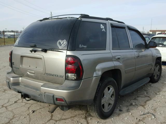 1GNDT13SX22160185 - 2002 CHEVROLET TRAILBLAZE SILVER photo 4