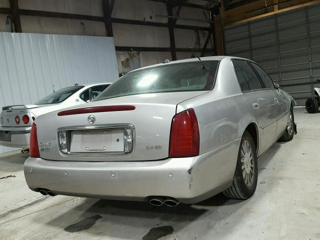 1G6KE57Y64U184493 - 2004 CADILLAC DEVILLE DH SILVER photo 4