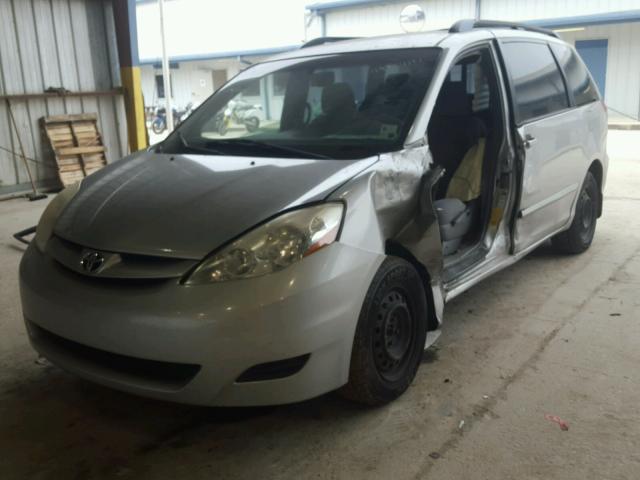 5TDZK23C69S273165 - 2009 TOYOTA SIENNA CE SILVER photo 2