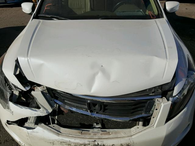 1HGCP36858A048673 - 2008 HONDA ACCORD EXL WHITE photo 7