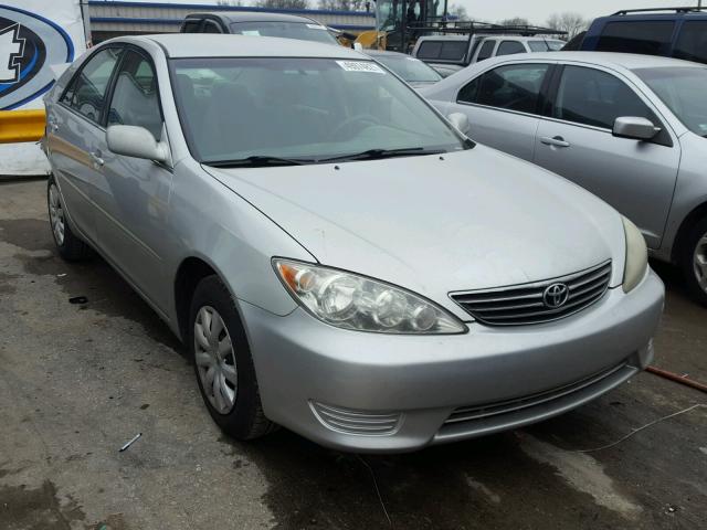 4T1BE32K65U992909 - 2005 TOYOTA CAMRY LE SILVER photo 1