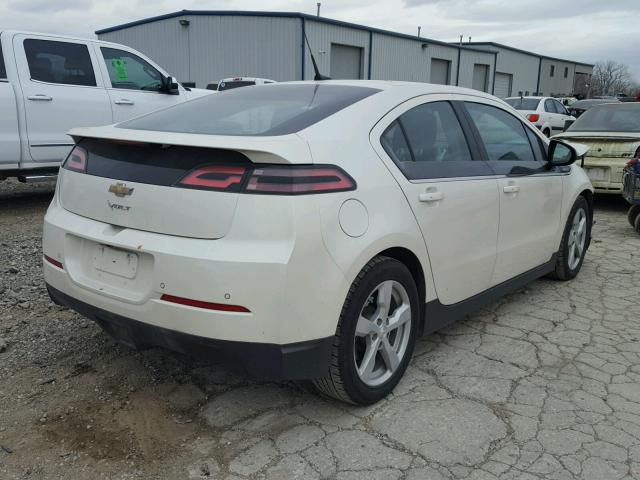 1G1RB6E4XDU126440 - 2013 CHEVROLET VOLT WHITE photo 4