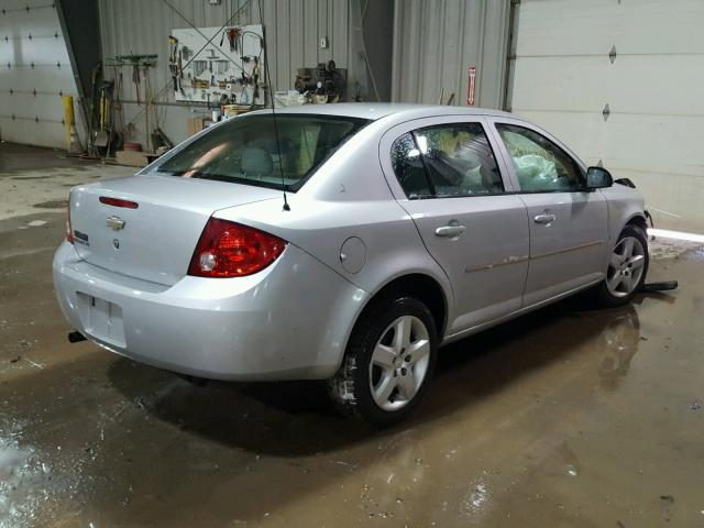 1G1AL58F187255723 - 2008 CHEVROLET COBALT LT SILVER photo 4