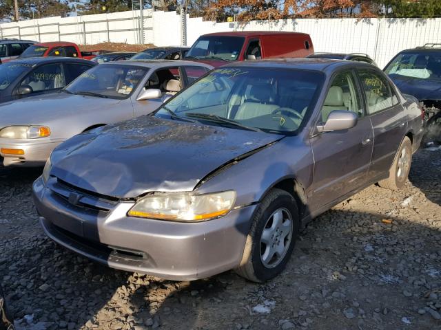 1HGCG1653YA060539 - 2000 HONDA ACCORD EX SILVER photo 2