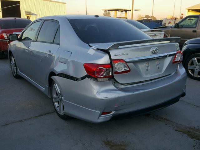 5YFBU4EE4DP165845 - 2013 TOYOTA COROLLA BA SILVER photo 3