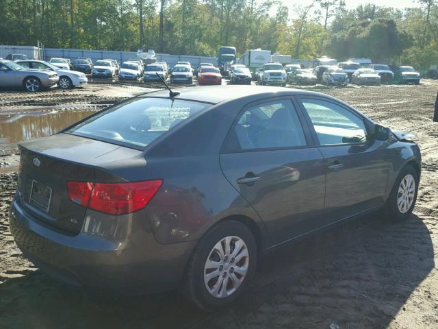 KNAFU4A28B5387776 - 2011 KIA FORTE EX GRAY photo 4