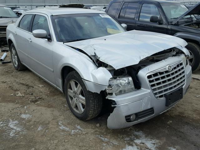 2C3JK53G85H695162 - 2005 CHRYSLER 300 TOURIN SILVER photo 1