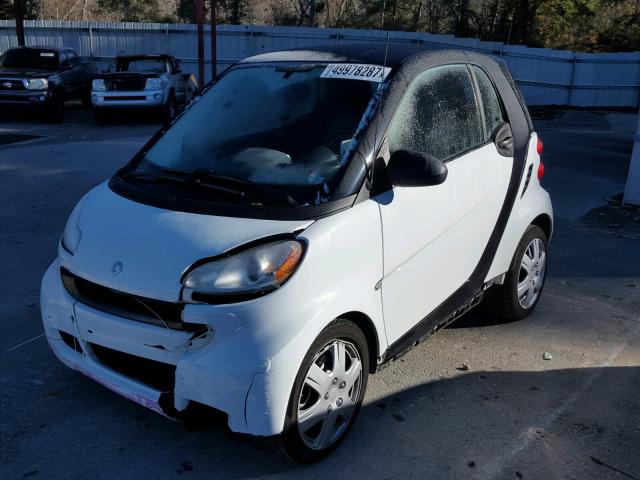 WMEEJ3BA3CK533352 - 2012 SMART FORTWO PUR WHITE photo 2