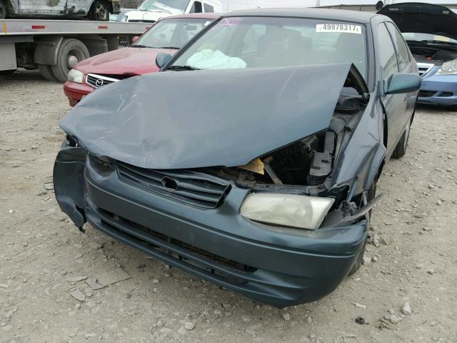 JT2BG22K7W0157430 - 1998 TOYOTA CAMRY CE GREEN photo 9