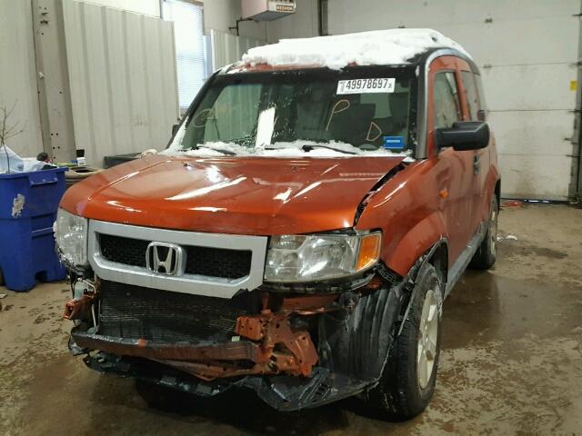 5J6YH2H74AL007066 - 2010 HONDA ELEMENT EX ORANGE photo 2