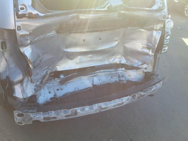 2C4RDGDG0CR128826 - 2012 DODGE GRAND CARA SILVER photo 9